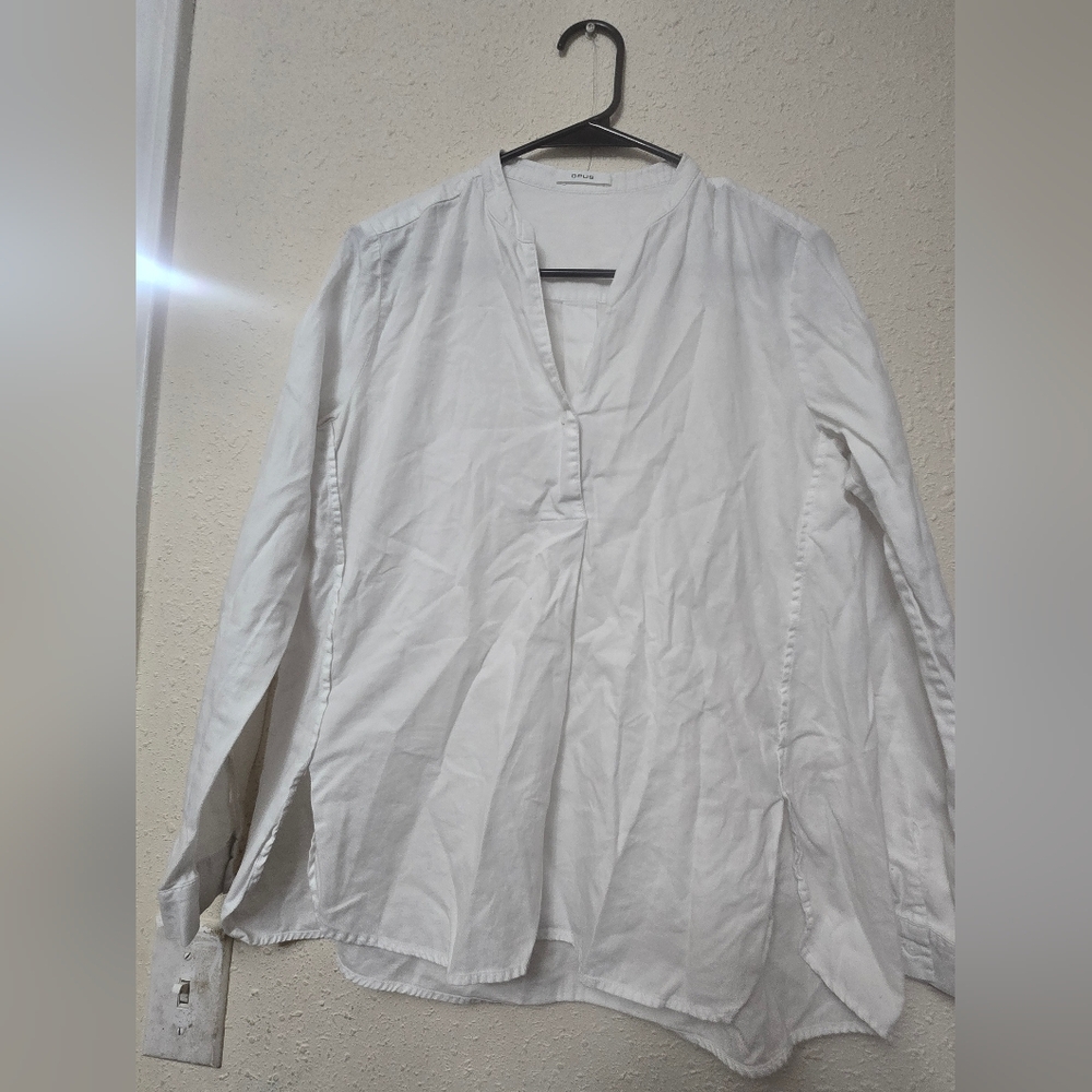 Women's White Long Sleeve Top